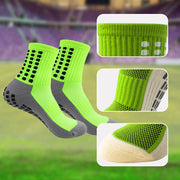 Slip-resistant, breathable football socks + shin lacher Set